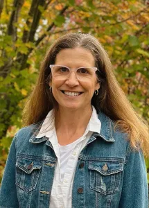 Erin – Dental Hygienist