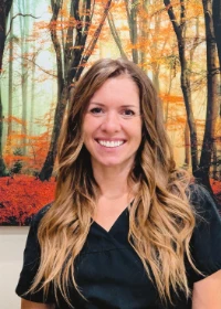 Lauren – Dental Assistant
